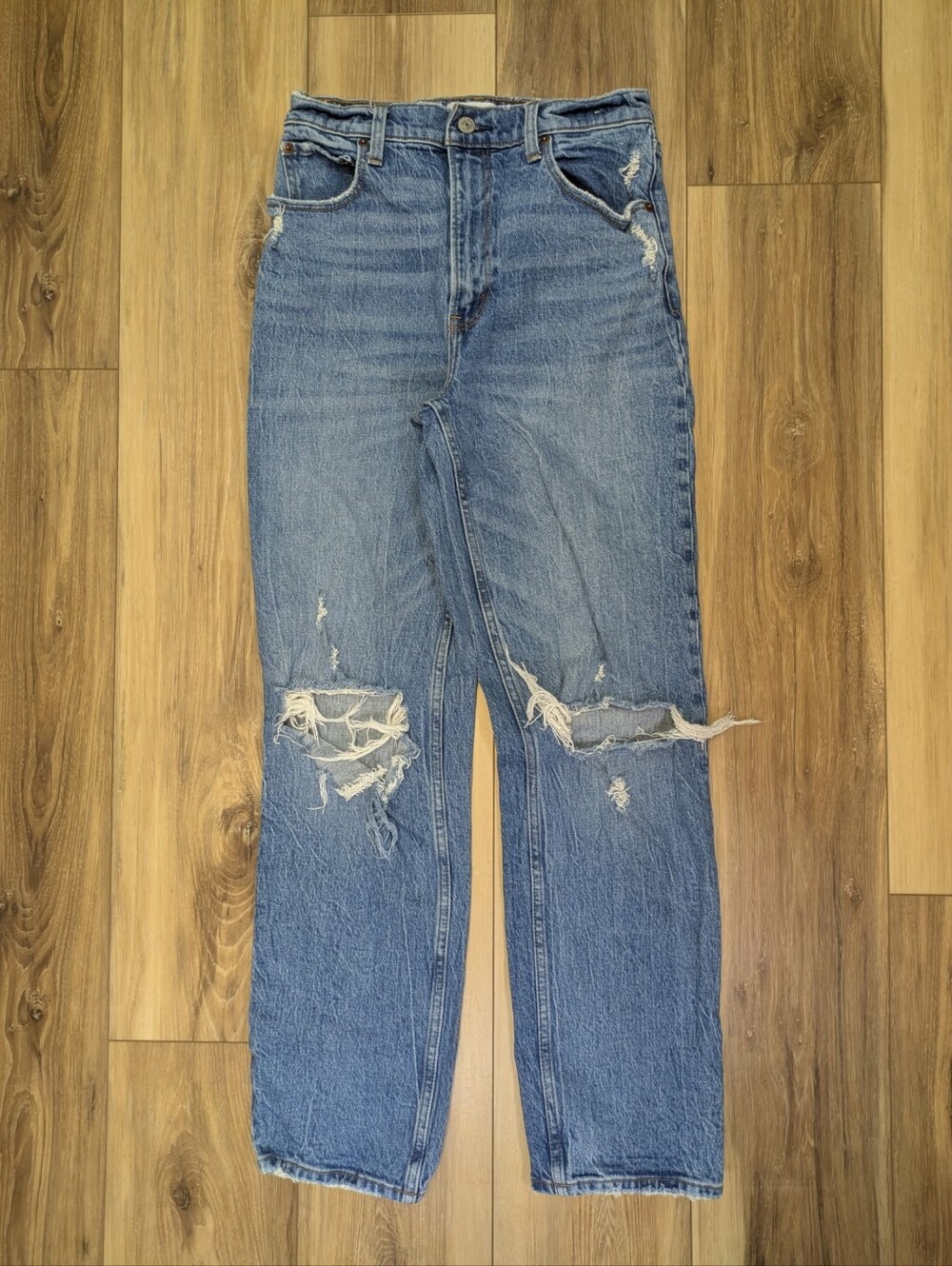 Abercrombie & Fitch The 90s Straight Ultra High Rise Ripped Jeans 28 6R